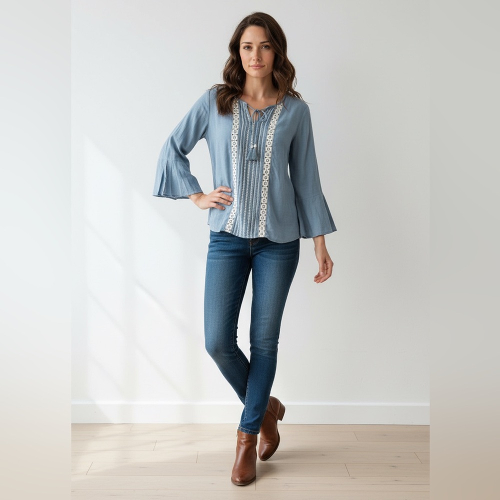 Karen Kane Blue Women's Top with White Accents